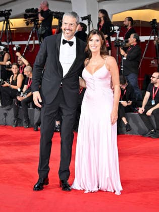 IPA88324101 - Venice, 83rd Venice International Film Festival 2026 - Night 8. Red Carpet for the film UN BON PETIT SOLDAT. Pictured: Andrea Berton and his wife, Sandra Vecchi  Copyright: xSimonexComix xPoolxPhotoxEventsx08x IPA88324101