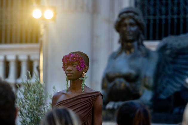 Dolores Promesas × Duyos Fashion Show in Madrid A model during the Dolores Promesas × Duyos fashion show at the National Archaeological Museum on September 9, 2026, in Madrid, Spain. This will mark the debut of Juan Duyos’s first collection as creative director of Dolores Promesas. The collection is titled Lola and is designed specifically for special occasions, celebrations, and the red carpet, reviving the most sophisticated spirit of the brand’s former Heaven line. SEPTEMBER 9, 2026 FASHION SHOW DUYOS DOLORES PROMESAS CLOTHING LOLA COLLECTION MODEL Madrid, Spain  Copyright: xRicardoxRubiox 7761685