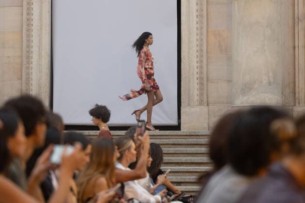 Dolores Promesas × Duyos Fashion Show in Madrid A model during the Dolores Promesas × Duyos fashion show at the National Archaeological Museum on September 9, 2026, in Madrid, Spain. This will mark the debut of Juan Duyos’s first collection as creative director of Dolores Promesas. The collection is titled Lola and is designed specifically for special occasions, celebrations, and the red carpet, reviving the most sophisticated spirit of the brand’s former Heaven line. SEPTEMBER 9, 2026 FASHION SHOW DUYOS DOLORES PROMESAS CLOTHING LOLA COLLECTION MODEL Madrid Madrid, Spain  Copyright: xRicardoxRubiox 7761731