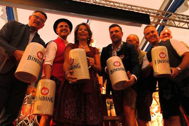 September 9, 2026, xhpx Frankfurt am Main, Opening of the 2026 Frankfurt Oktoberfest: Hesse’s Minister President Boris Rhein, Pstrivk Hausmann, Oktoberfest Ambassador Claudia Elisabeth Obert—entrepreneur and reality TV contestant—pictured here with Patrick and Dennis Hausmann, as well as Kai Mann HP