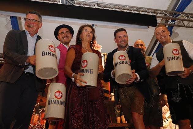 September 9, 2026, xhpx Frankfurt am Main, Opening of the 2026 Frankfurt Oktoberfest: Hesse’s Minister President Boris Rhein, Pstrivk Hausmann, Oktoberfest Ambassador Claudia Elisabeth Obert—entrepreneur and reality TV contestant—pictured here with Patrick and Dennis Hausmann, as well as Kai Mann HP
