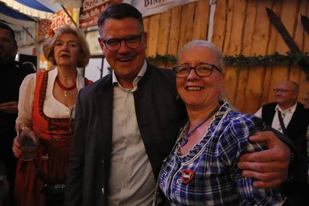 September 9, 2026 xhpx Frankfurt am Main, Opening of the 2026 Frankfurt Oktoberfest: Hesse s Minister President Boris Rhein enjoys mingling with the crowd and gets up close and personal HP