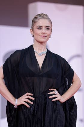 Un Bon Petit Soldat Screening - The 83rd Venice International Film Festival Greta Scarano attends the Un Bon Petit Soldat Screening during the 83rd Venice International Film Festival at Sala Grande on September 09, 2026 in Venice, Italy.  Copyright: xKazukoxWakayamax