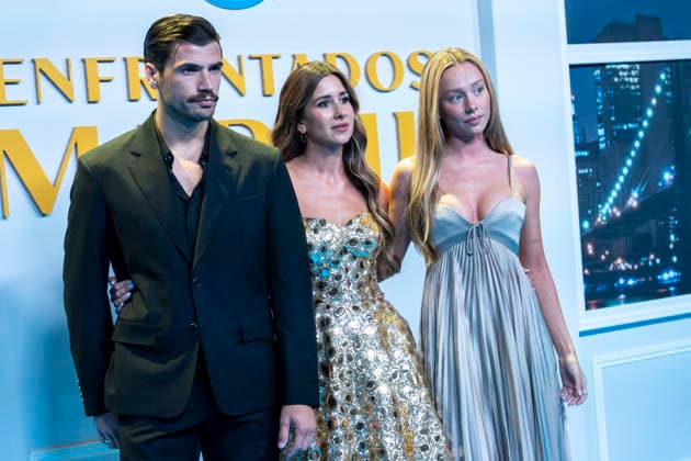 Ester Expósito, Hugo Diego García and Mercedes Ron, pose at today s premiere Enfrentados Marfil. September 09, 2026. (20260909203)