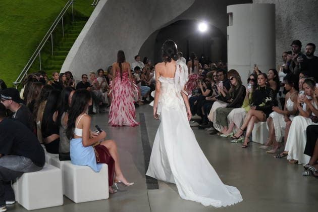 September 9, 2026, New York, Ny, USA: Cult Gaia Fashion Show,.The Gilder Center at the American Museum of Natural History, NYC.September 9, 2026. New York USA - ZUMAms4_ 20260909_faf_ms4_005 Copyright: xSoniaxMoskowitzxGordonx