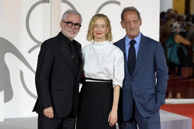September 9, 2026, Venice Lido, Italy: Stephane Brize (l), Alba Rohrwacher (c) and Vincent Lindon (r) attend the red carpet of movie Un bon petit soldat during the 83rd Venice Film Festival at Palazzo del cinema. Venice Lido Italy  - ZUMAs197 20260909_aaa_s197_581 Copyright: xMarioxCartellix