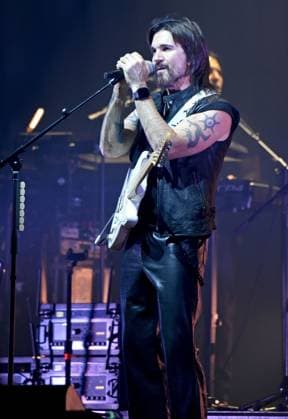 Juanes on stage for Juanes North America Concert Tour 2026, Coca-Cola Roxy, Atlanta, GA, September 09, 2026. Photo By: Derek Storm Everett Collection Juanes North America Concert Tour 2026 PUBLICATIONXNOTxINxCANxCHNxFRAxITAxJPNxNORxPOLxRUSxESPxUKxUSA