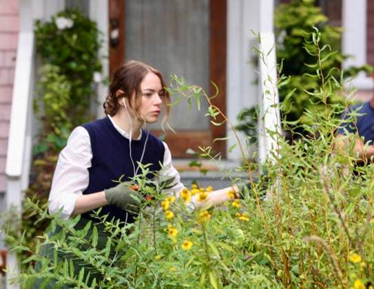 Emma Stone is seen on the set of The Catch Emma Stone is seen on the set of The Catch . 09 Sep 2026 Pictured: Emma Stone.  Copyright: xThexMegaxAgencyxSteveSands NewYorkNewswire MEGAx