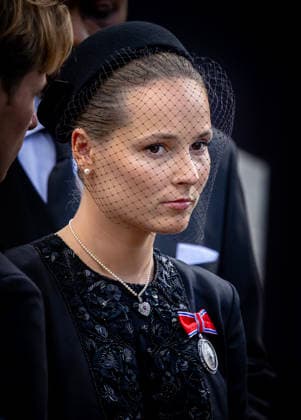 Entertainment Bilder des Tages #2 09-09-2026 Funeral of King Harald of Norway during a royal procession from the Royal Palace Chapel to the Cathedral in Oslo. Princess Ingrid Alexandra Â  Copyright: xPPEx