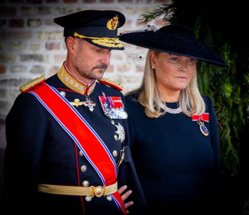 09-09-2026 Funeral of King Harald of Norway during a royal procession from the Royal Palace Chapel to the Cathedral in Oslo. King Haakon and Queen Mette Marit Â  Copyright: xPPEx