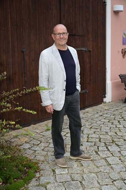 Stephan Krawczyk at the concert and reading Gelöste Stimmen: GDR Fates in Stories and Songs at the Sankt Wenzeslaus Abbey in Markersdorf, Jauernick Buschbach, September 9, 2026 Copyright: xMatthiasxWehnertx