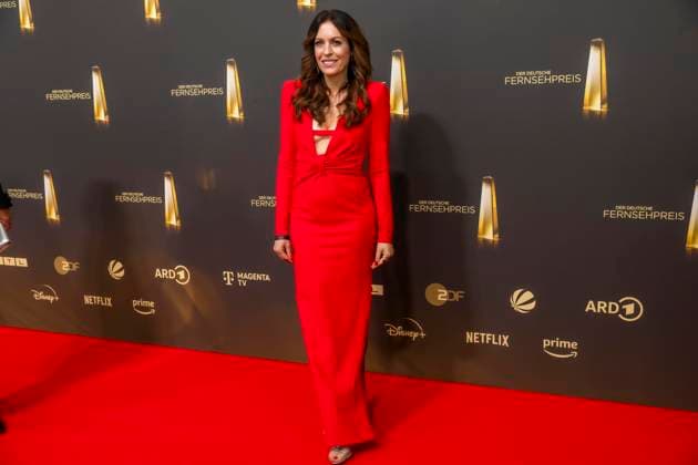 ABB TELEVISION AWARD: Jule Goelsdorf in a red dress walks the red carpet at the gala ceremony for the 2026 German Television Award at the Confex Center on September 9, 2026, in Cologne, North Rhine-Westphalia, Germany