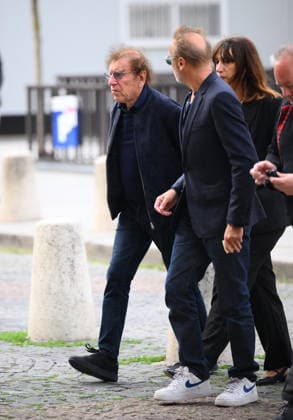 Jean-Paul Rappeneau Funeral - Paris Alain Souchon and Pierre Souchon during the funeral of Jean-Paul Rappeneau, French director and screenwriter, at the Saint-Sulpice church in Paris, France, on September 10, 2026. The director of Cyrano de Bergerac, Jean-Paul Rappeneau, has died at the age of 94. Photo by Eliot Blondet ABACAPRESS.COM Paris France  Copyright: xBlondetxEliot ABACAx