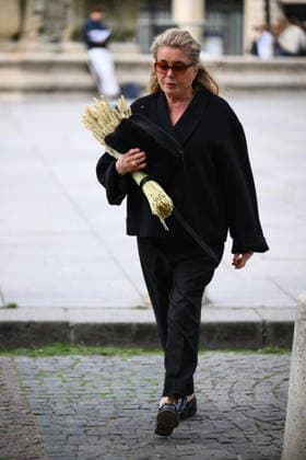Jean-Paul Rappeneau Funeral - Paris Catherine Deneuve during the funeral of Jean-Paul Rappeneau, French director and screenwriter, at the Saint-Sulpice church in Paris, France, on September 10, 2026. The director of Cyrano de Bergerac, Jean-Paul Rappeneau, has died at the age of 94. Photo by Eliot Blondet ABACAPRESS.COM Paris France  Copyright: xBlondetxEliot ABACAx