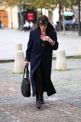 Jean-Paul Rappeneau Funeral - Paris Isabelle Adjani during the funeral of Jean-Paul Rappeneau, French director and screenwriter, at the Saint-Sulpice church in Paris, France, on September 10, 2026. The director of Cyrano de Bergerac, Jean-Paul Rappeneau, has died at the age of 94. Photo by Eliot Blondet ABACAPRESS.COM Paris France  Copyright: xBlondetxEliot ABACAx
