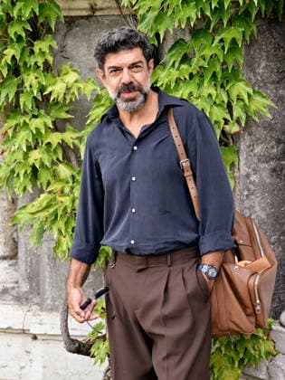IPA88346655 - Venice, 83rd Venice International Film Festival 2026 - Day 9 - Arrivals at the Excelsior Hotel™s pier - Pictured: Pierfrancesco Favino  Copyright: xSimonexComix xPoolxPhotoxEventsx08x IPA88346655