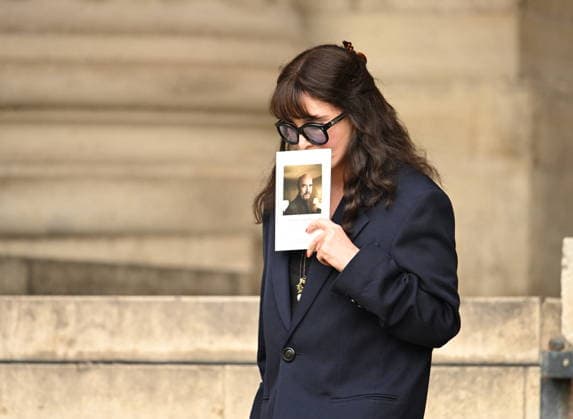 Jean-Paul Rappeneau Funeral - Paris Isabelle Adjani during the funeral of Jean-Paul Rappeneau, French director and screenwriter, at the Saint-Sulpice church in Paris, France, on September 10, 2026. The director of Cyrano de Bergerac, Jean-Paul Rappeneau, has died at the age of 94. Photo by Eliot Blondet ABACAPRESS.COM Paris France  Copyright: xBlondetxEliot ABACAx