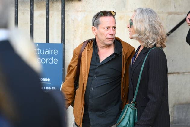 Jean-Paul Rappeneau Funeral - Paris Mathieu Amalric during the funeral of Jean-Paul Rappeneau, French director and screenwriter, at the Saint-Sulpice church in Paris, France, on September 10, 2026. The director of Cyrano de Bergerac, Jean-Paul Rappeneau, has died at the age of 94. Photo by Eliot Blondet ABACAPRESS.COM Paris France  Copyright: xBlondetxEliot ABACAx