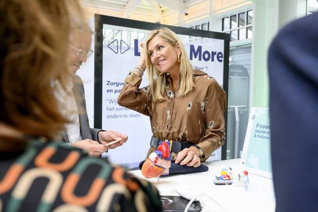 Queen Maxima Attends Less Is More Symposium - Netherlands Queen Máxima of the Netherlands attends the Less is More symposium, a movement promoting appropriate care in the Netherlands, during an event organized by the national Care Evaluation and Appropriate Use (ZE&GG) program at Green Village in Nieuwegein, Netherlands on September 10, 2026. Photo by Bruno Press ABACAPRESS.COM Nieuwegein Netherlands  Copyright: xBrunoxPress ABACAx