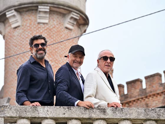 IPA88347473 - Venice, 83rd Venice International Film Festival 2026 - Day 9 - Arrivals at the Excelsior Hotel™s pier - Pictured: Pierfrancesco Favino, Silvio Orlando, Giovanni Veronesi  Copyright: xManuelexMangiarottix xPoolxPhotoxEventsx08x IPA88347473