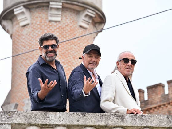 IPA88347477 - Venice, 83rd Venice International Film Festival 2026 - Day 9 - Arrivals at the Excelsior Hotel™s pier - Pictured: Pierfrancesco Favino, Silvio Orlando, Giovanni Veronesi  Copyright: xManuelexMangiarottix xPoolxPhotoxEventsx08x IPA88347477