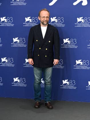 IPA88354724 - Venice, 83rd Venice International Film Festival 2026 - Day 9 - Photocall for *UN PEU AVANT MINUIT* (*ONE MINUTE TO MIDNIGHT*). Pictured: Nicolas Pariser  Copyright: xAlbertoxTerenghi PoolxPhotoxEvenx xPoolxPhotoxEventsx08x IPA88354724