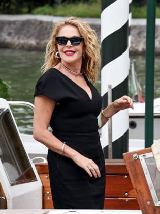 IPA88353744 - Venice, 83rd Venice International Film Festival 2026 - Day 9 - Arrivals at the Excelsior Hotel pier - Pictured: Claudia Gerini  Copyright: xFRANCESCAxVIECELIx xPoolxPhotoxEventsx08x IPA88353744