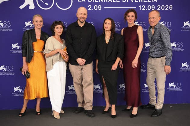 83rd Venice International Film Festival in Venice, Italy - 10 Sep 2026. Martyna Rozwadowska, Ewa Paj?k, Grzegorz D?bowski, Monika Sabina Kwiatkowska, Aleksandra Kolan and Robert Mania attend the photocall of the film Cudze Rzeczy (What Belongs to Others) during the 83rd Venice International Film Festival. Venice Italy Copyright: xMarcoxBaradax xSOPAxImagesx MBA_1613