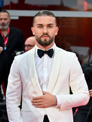 IPA88363100 - Venice, 83rd Venice International Film Festival 2026 - Night 9. Red Carpet for the film *Red Carpet UN PEU AVANT MINUIT* - Pictured: Artem  Copyright: xManuelexMangiarottix xPoolxPhotoxEventsx08x IPA88363100