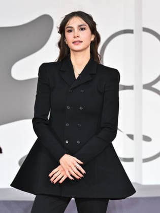 IPA88365152 - Venice, 83rd Venice International Film Festival 2026 - Night 9. Red Carpet for the film *UN PEU AVANT MINUIT*. Pictured: Clara Pacini  Copyright: xSimonexComix xPoolxPhotoxEventsx08x IPA88365152