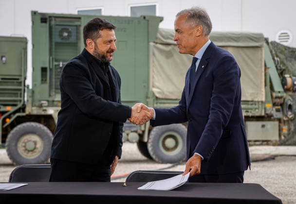 September 10, 2026, Calgary, Ab, CANADA: Prime Minister Mark Carney, right, and Volodymyr Zelenskyy, president of Ukraine, sign agreements in Calgary, Alta., Thursday, Sept. 10, 2026. Calgary CANADA - ZUMAc35_ 20260910_zaf_c35_051 Copyright: xJeffxMcintoshx