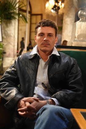 Spanish actor Aron Piper poses before American designer Tommy Hilfiger s fashion show during Fashion Week at the Plaza Hotel in New York, United States, 10 September 2026. Tommy Hilfiger returns to New York Fashion Week with a show that singer Taylor Swift and her husband, football player Travis Kelce, are rumored to attend, as their dog appears in the brand s campaign. New York Fashion Week Kicks Off with About 70 Runway Shows and a Ban on Animal Fur !ACHTUNG: NUR REDAKTIONELLE NUTZUNG!  Copyright: xOctavioxGuzmánx AME6232 20260910-55021363691_1