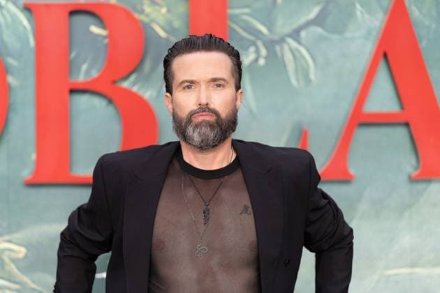 September 10, 2026, London, United Kingdom: Emmett J.Scanlan attends the World Premiere ofÃ‚ MOBLAND SEASON 2Ã‚ atÃ‚ Odeon Luxe Leicester Square.The cast and celebrity guests attend the red carpet World Premiere ofÃ‚ MOBLAND SEASON 2Ã‚ atÃ‚ Odeon Luxe in Leicester Square London United Kingdom - ZUMAs197 20260910_aaa_s197_255 Copyright: xPhilxLewisx