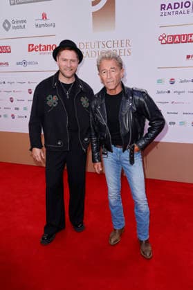 Johannes Oerding and Peter Maffay at the German Radio Awards (Deutscher Radiopreis) ceremony on September 10, 2026, at the Musical Theater an der Elbe in Hamburg Johannes Oerding and Peter Maffay arrive for the annual German Radio Awards (Deutscher Radiopreis) ceremony on September 10, 2026 at the Musical Theater an der Elbe in Hamburg, Germany. German Radio Awards ceremony in Hambu