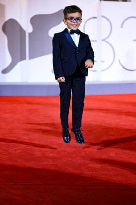 Entertainment Bilder des Tages September 10, 2026, Venice, ITALY: Italian actor Lorenzo Perrotta arrives for the premiere of Scherzetto during the 83rd Venice Film Festival, in Venice, Italy, 10 September 2026. The movie is presented out of competition at the festival running from 02 to 12 September 2026. ANSA ETTORE FERRARI. Venice ITALY  - ZUMAa110 20260910_zaf_a110_045 Copyright: xEttorexFerrarix