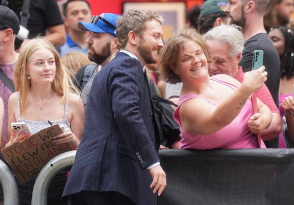 September 10, 2026, Toronto, On, CANADA: Director Theo Rhys poses for photographs with fans near the red carpet for the movie Stuffed during the Toronto International Film Festival in Toronto on Thursday, Sept. 10, 2026. Toronto CANADA  - ZUMAc35_ 20260910_zaf_c35_130 Copyright: xNathanxDenettex