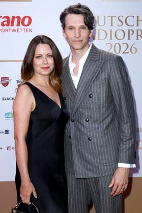 Alice Dwyer with her husband, Sabin Tambrea, at the 17th German Radio Awards ceremony in 2026 at the Stage Theater an der Elbe in Hamburg, September 10, 2026 Foto:xC.xTamckex xFuturexImagex radiopreis_6811