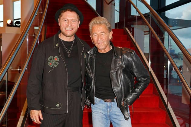 Johannes Oerding and Peter Maffay at the 17th German Radio Awards ceremony in 2026 at the Stage Theater an der Elbe in Hamburg, September 10, 2026 Foto:xC.xTamckex xFuturexImagex radiopreis_6946