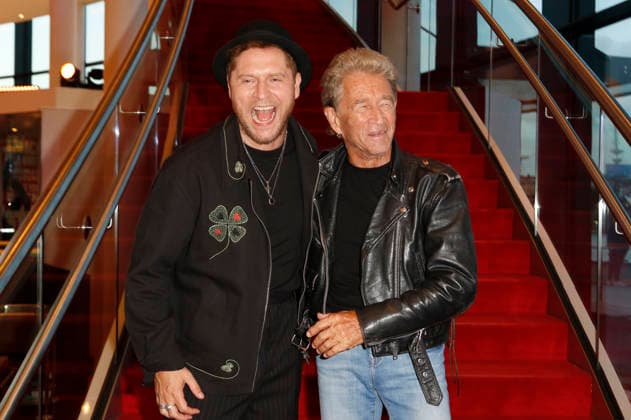 Johannes Oerding and Peter Maffay at the 17th German Radio Awards ceremony in 2026 at the Stage Theater an der Elbe in Hamburg, September 10, 2026 Foto:xC.xTamckex xFuturexImagex radiopreis_6947