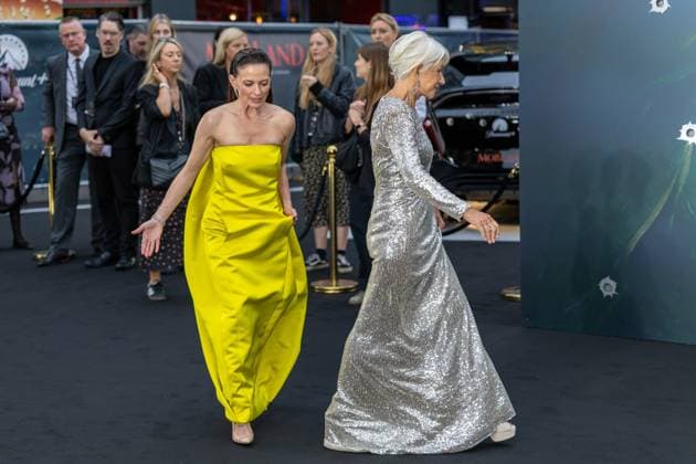 September 10, 2026, London, United Kingdom: (L-R), Lara Pulver and Helen Mirren attend the World Premiere ofÃ‚ MOBLAND SEASON 2Ã‚ atÃ‚ Odeon Luxe Leicester Square.The cast and celebrity guests attend the red carpet World Premiere ofÃ‚ MOBLAND SEASON 2Ã‚ atÃ‚ Odeon Luxe in Leicester Square London United Kingdom  - ZUMAs197 20260910_aaa_s197_537 Copyright: xPhilxLewisx