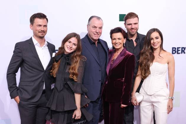 Bertelsmann Party 2026: Thomas Rabe, Olivia Tönnies, Maximilian Tönnies, Margit Tönnies, Clemens Tönnies, Julia Tönnies, and David Severins on the red carpet at the Bertelsmann Party 2026, Berlin Representative Office, Berlin, September 10, 2026 Copyright: xEventpress Kratschx