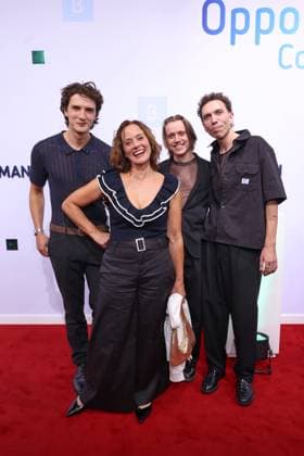 Bertelsmann Party 2026: Kate Kitchenham with her son, musician Fredrik, and his manager on the red carpet at the Bertelsmann Party 2026, Bertelsmann Berlin Office, Berlin, September 10, 2026 Copyright: xEventpress Kratschx