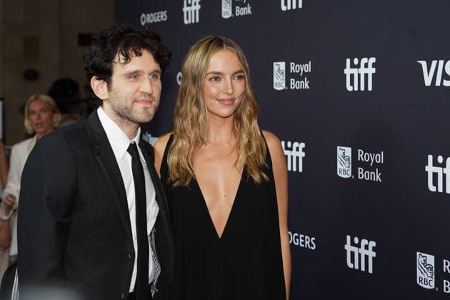 2026 Toronto International Film Festival - Stuffed Premiere Jodie Comer and Harry Melling attend the red carpet for the Stuffed premiere during the 2026 Toronto International Film Festival (TIFF) at Royal Alexandra Theatre. on September 10, 2026 in Toronto, Canada. (Photo by Leonardo Ramirez Eyepix Group) Copyright: xLeonardoxRamirez xEyepixxGroupx LR10092026-00855