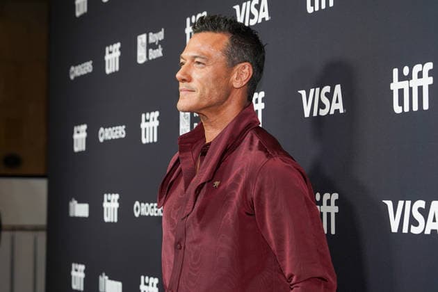 2026 Toronto International Film Festival - ˜The Housewife™ Premiere Luke Evans attends the red carpet for the ˜The Housewife™ premiere during the 2026 Toronto International Film Festival (TIFF) at Royal Alexandra Theatre. on September 10, 2026 in Toronto, Canada. (Photo by Leonardo Ramirez Eyepix Group) Copyright: xLeonardoxRamirez xEyepixxGroupx LR10092026-01278