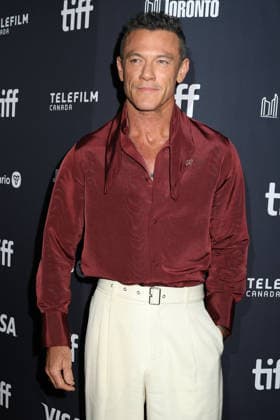 51st Toronto International Film Festival: Red carpet for the film The Housewife with Luke Evans, 459575, September 10, 2026, Toronto, Canada  Copyright: xIsabellexVautierx xStarfacex STAR_459575_024