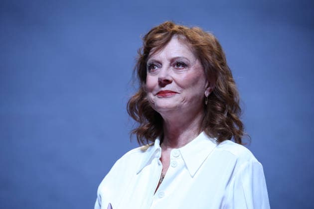 Susan Sarandon receives a Deauville Icon Award on stage during the 52nd Deauville American Film Festival on September 10, 2026. Denis Guignebourg, Bestimage. Susan Sarandon attends the Deauville Icon Award Ceremony at the 52nd Deauville American Film Festival on September 10, 2026, in Deauville, France. Deauville, France  Copyright: xDenisxGuignebourgx xBestimagexDenisxGuignebourgx xBestimagex