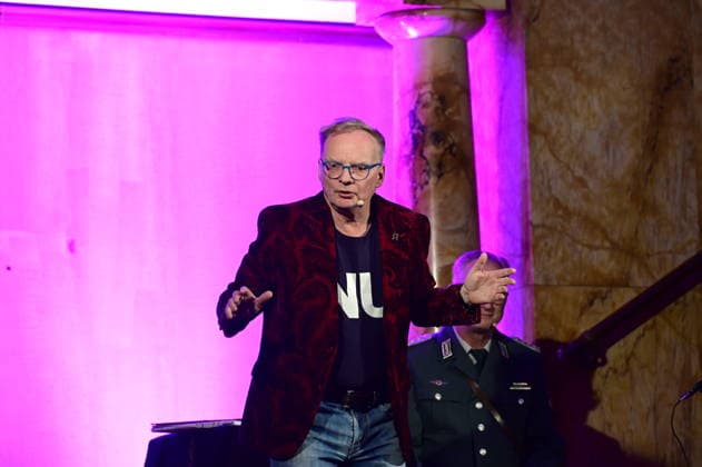 Uwe Steimle with his show *Nu Keen Getue, keen Gemache* at the historic Art Nouveau department store in Görlitz, September 10, 2026 Copyright: xMatthiasxWehnertx