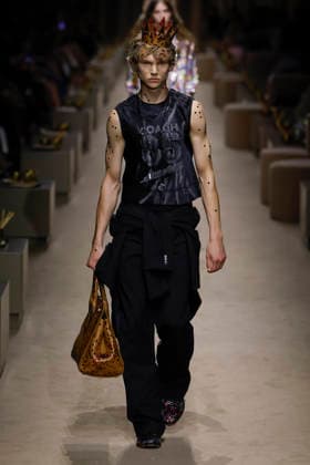 COACH Spring Summer 2027 runway during New York Fashion Week on September 2026 - New York, USA 09 09 2026 COACH Spring Summer 2027 runway during New York Fashion Week on September 2026 - New York, USA 09 09 2026, Credit:IK ALDAMA dpa Picture Alliance GmbH Avalon Vereinigte Staaten, New York  Copyright: xIKxALDAMAx xdpaxPicturexAlliancexGmbHx xAvalonx 1133248041