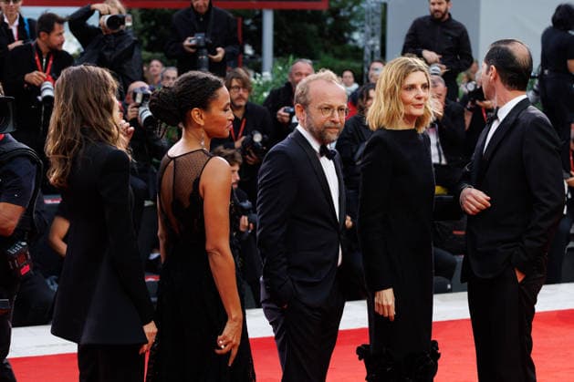 News - Un Peu Avant Minuit Red Carpet - The 83rd Venice International Film Festival Melvil Poupaud, Chiara Mastroianni, Nicolas Pariser, Leonie Simaga and Clara Pacini attend the Un Peu Avant Minuit Screening during the 83rd Venice International Film Festival at Sala Grande on September 10, 2026 in Venice, Italy. Photo: Cinzia Camela. Lido di Venezia Palazzo del Cinema Italy Copyright: xCinziaxCamelax xLiveMediax LPN_2662651