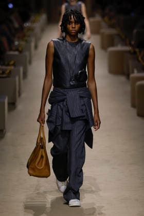 COACH Spring Summer 2027 runway during New York Fashion Week on September 2026 - New York, USA 09 09 2026 COACH Spring Summer 2027 runway during New York Fashion Week on September 2026 - New York, USA 09 09 2026, Credit:IK ALDAMA dpa Picture Alliance GmbH Avalon Vereinigte Staaten, New York  Copyright: xIKxALDAMAx xdpaxPicturexAlliancexGmbHx xAvalonx 1133247238